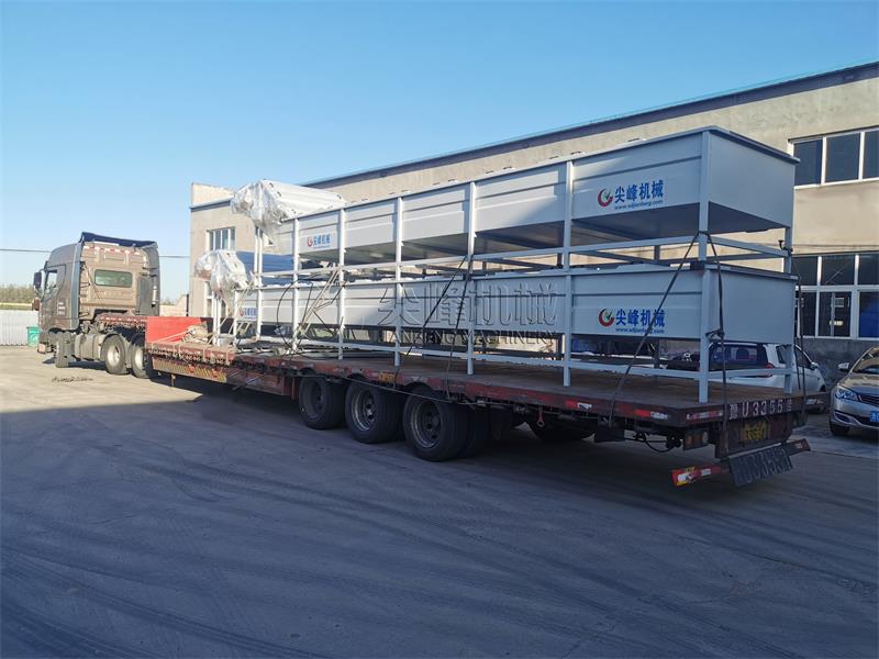 甘肅金昌大型蔬菜漂燙機設備出貨