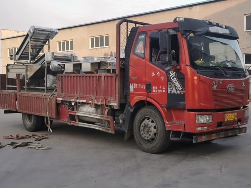 蘿卜干加工設備在重慶云陽投入運行