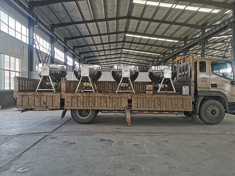 尖峰機械電加熱夾層鍋發(fā)往蘭州